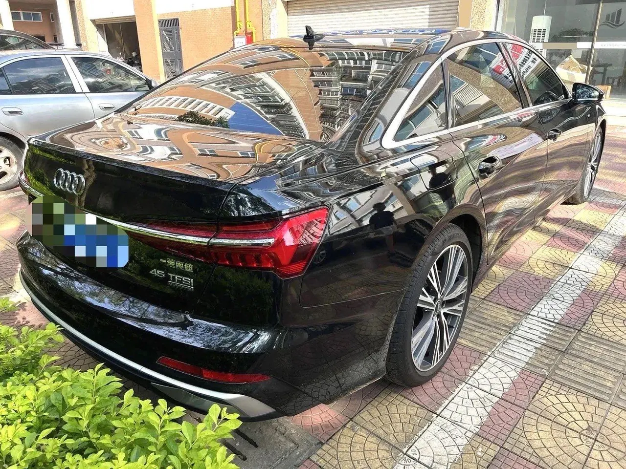 Audi 2024 A6L 2.0TFSI 45TFSI Quattro Selected Dynamic Automatic 3