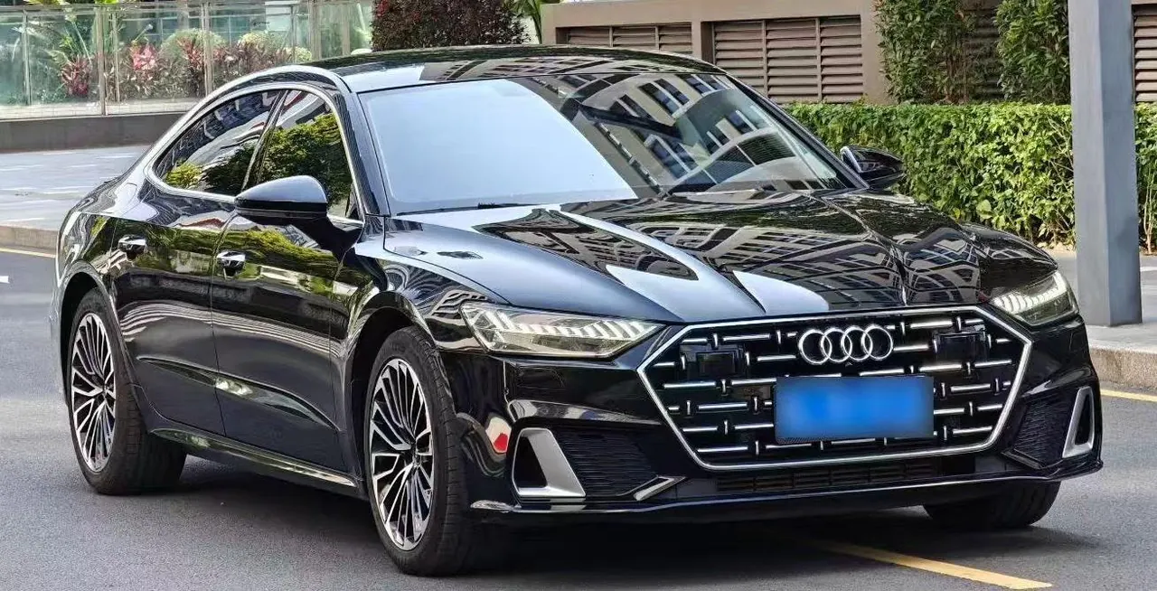 Audi 2024 A7L 2.0TFSI 45TFSI Luxury Automatic 3