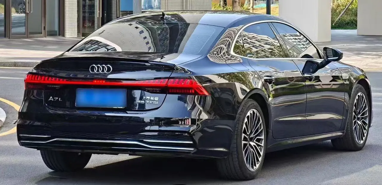 Audi 2024 A7L 2.0TFSI 45TFSI Luxury Automatic 5