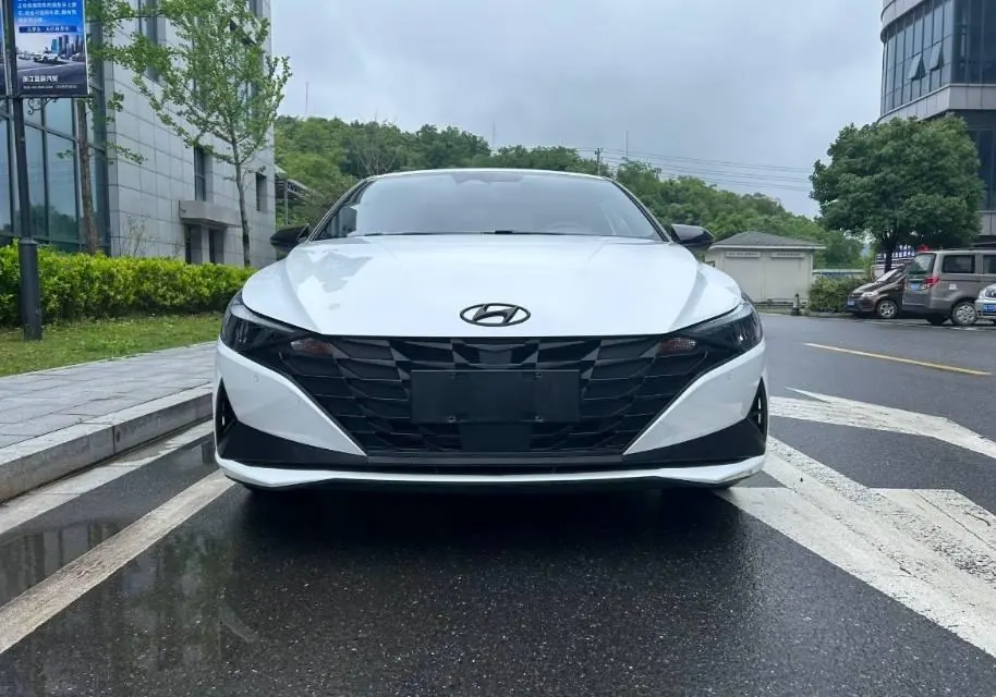 Hyundai 2022 Elantra-Sanxiang 1.5 Stepless 20th Anniversary Automatic Gear 2
