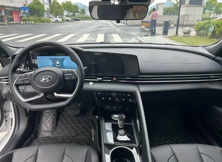 Hyundai 2022 Elantra-Sanxiang 1.5 Stepless 20th Anniversary Automatic Gear 6