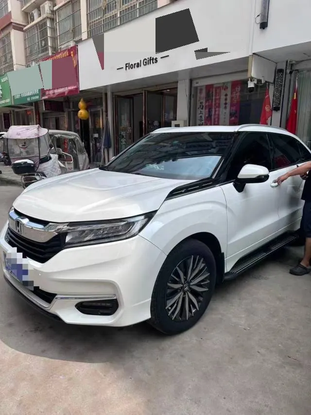 Open image lightbox: Honda 2020 crown road 2.0T 370TURBO four-wheel drive exclusive edition two-color automatic gear