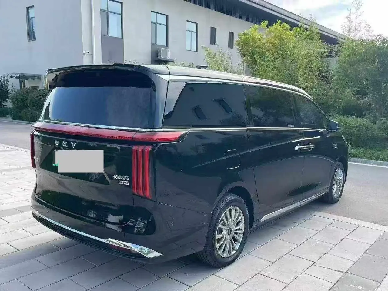 WEY 2025 Mountain 7 Hi4 1.5T Four-wheel Drive Edition Automatic Gear 5