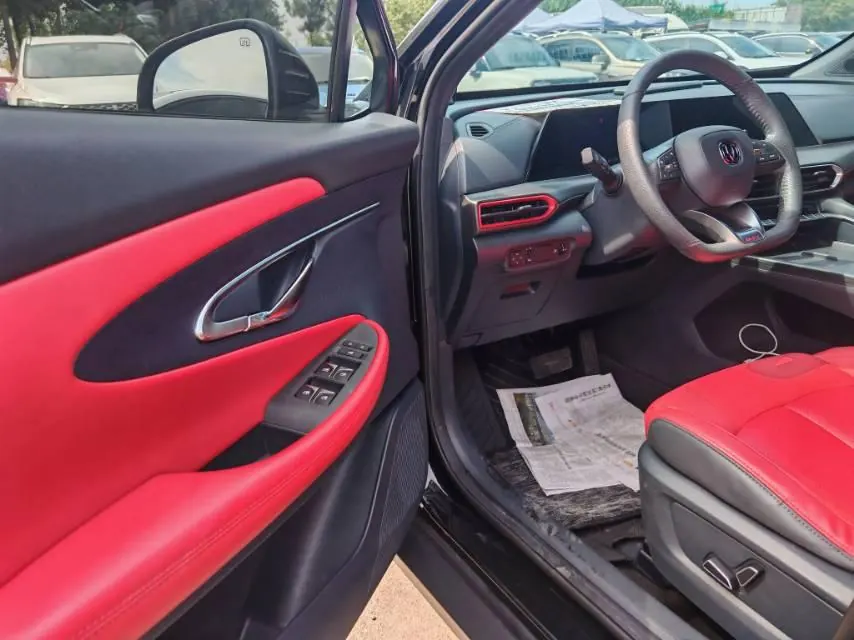 ChangAn 2020 UNI-T 1.5T honorable automatic gear 4