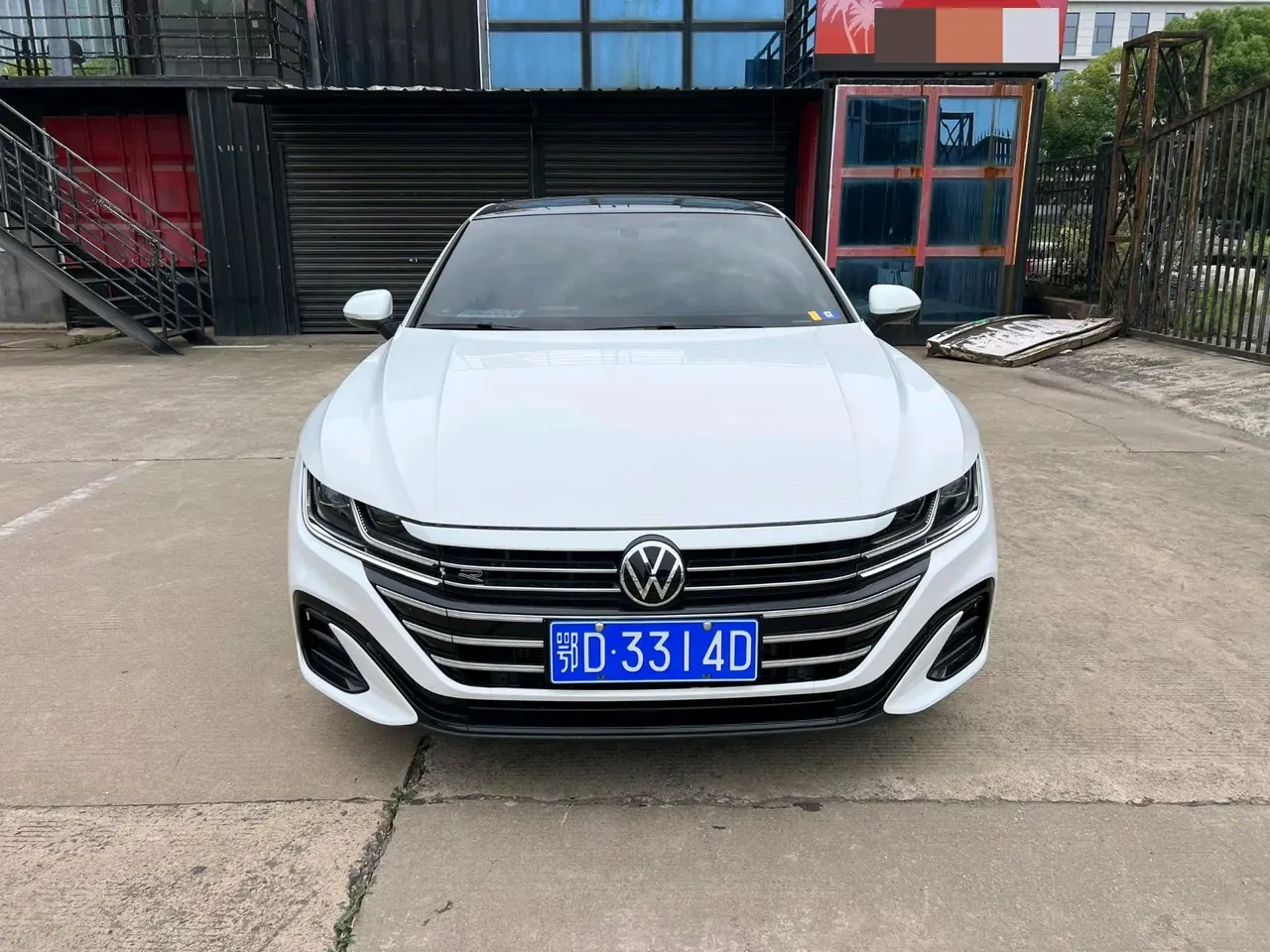 Volkswagen 2023 CC 2.0TSI 330TSI Dazzling Edition Automatic Gear 2