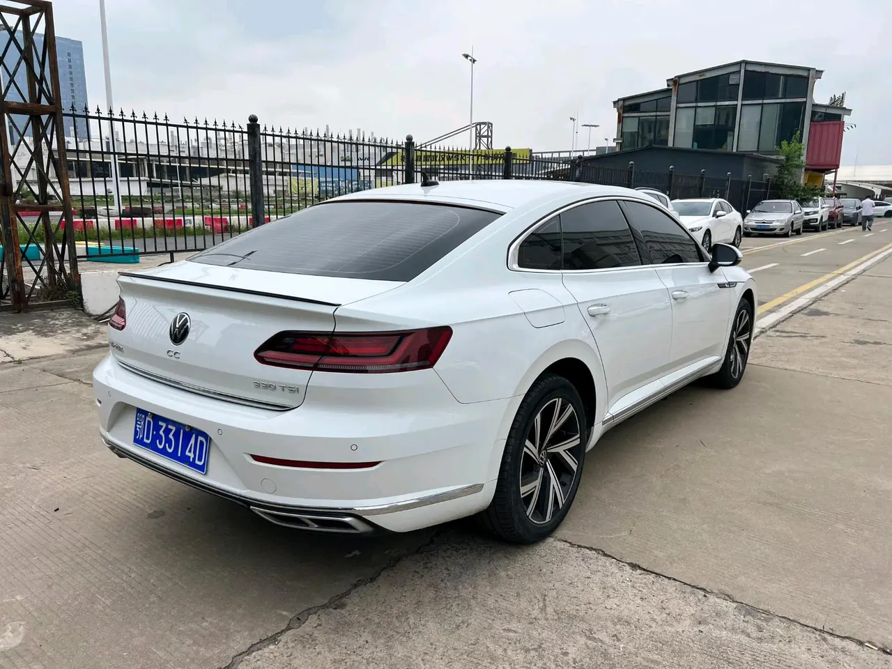 Volkswagen 2023 CC 2.0TSI 330TSI Dazzling Edition Automatic Gear 7