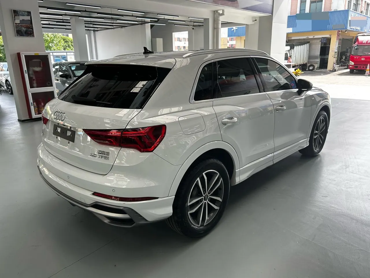 Audi 2023 Q3 1.4TFSI 35TFSI Aggressive Dynamic Automatic 11