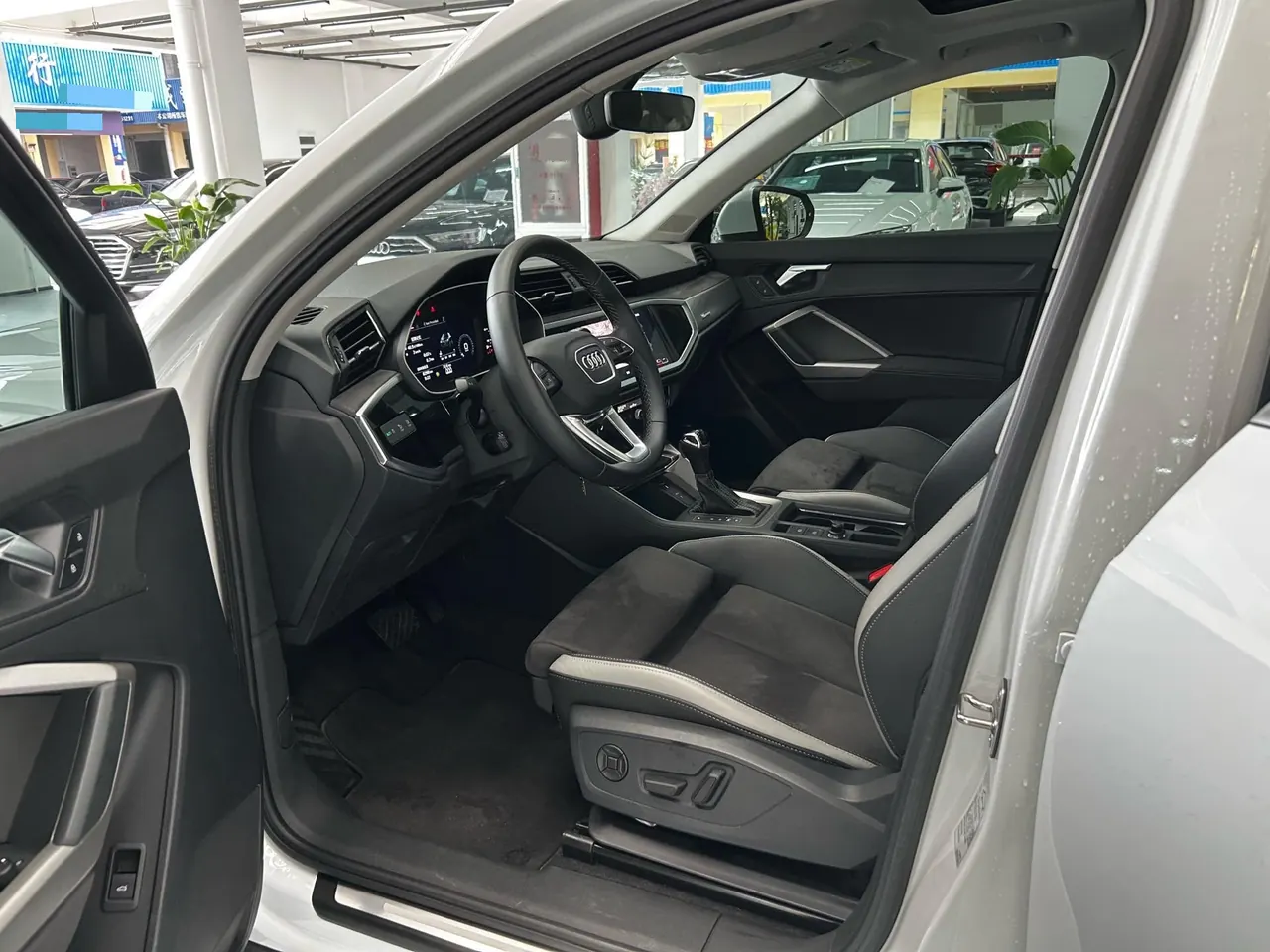 Audi 2023 Q3 1.4TFSI 35TFSI Aggressive Dynamic Automatic 6