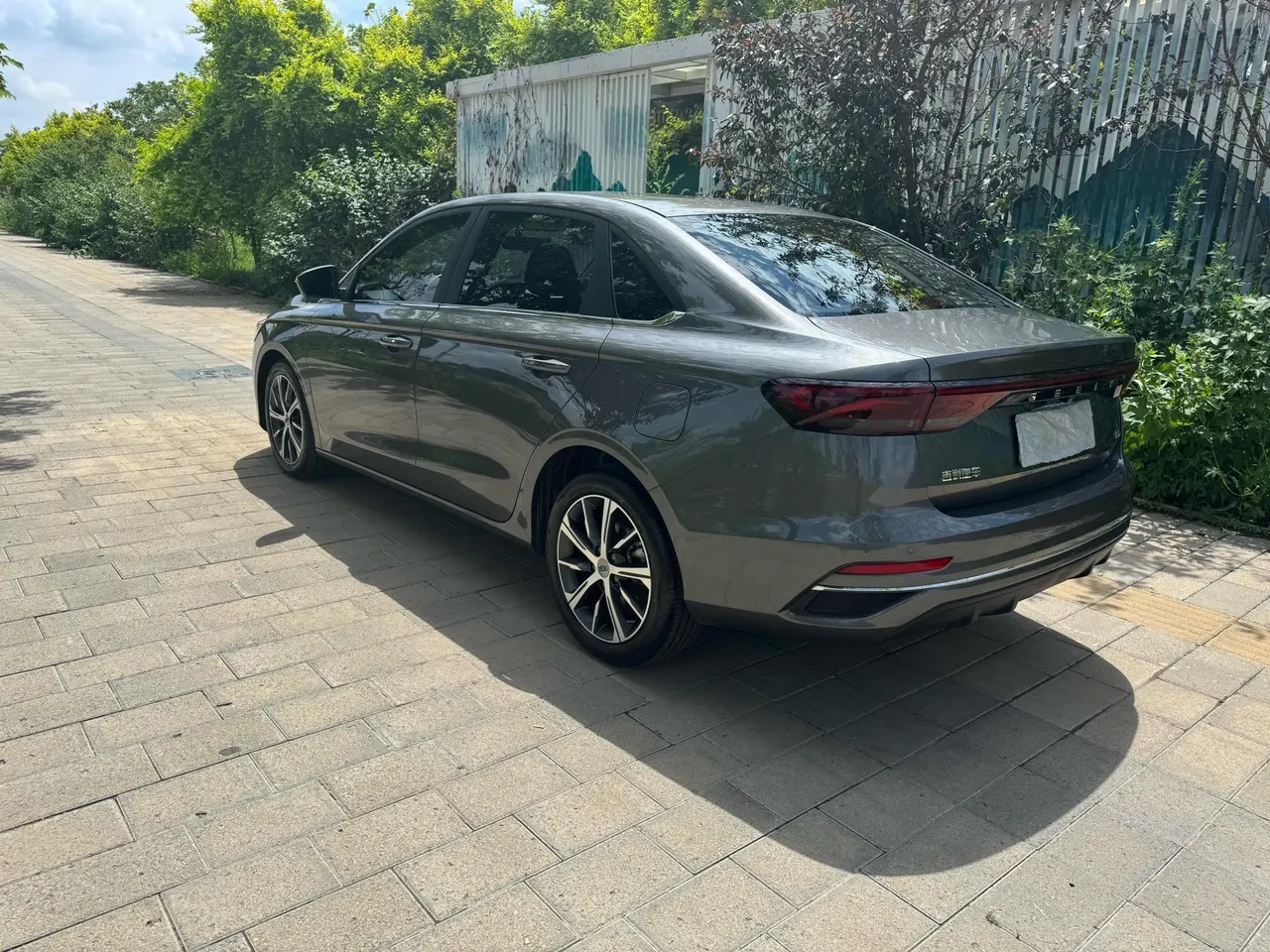 Geely 2022 Emgrand L 1.4T Stepless Flagship Automatic Gear 4