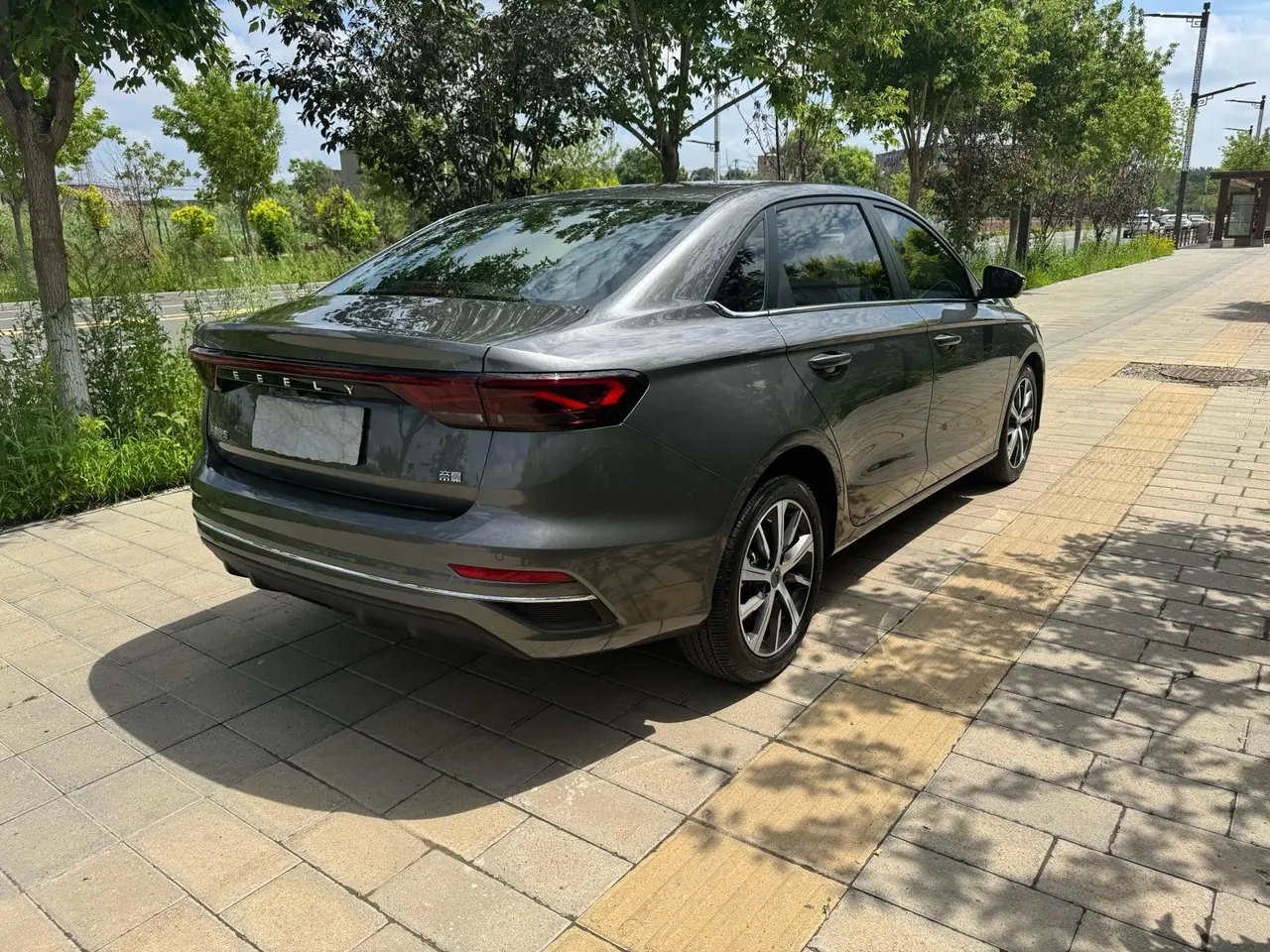 Geely 2022 Emgrand L 1.4T Stepless Flagship Automatic Gear 5