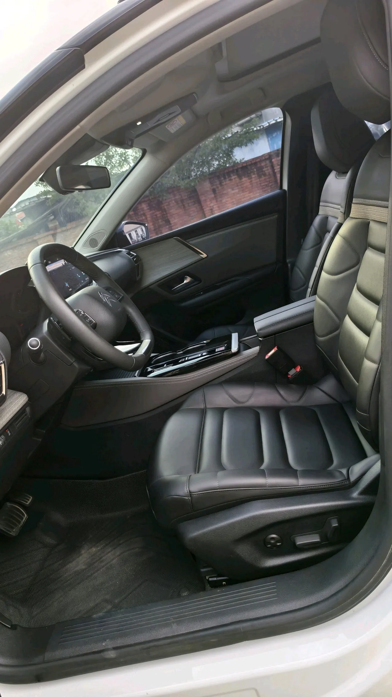 Citroen Versailles C5 X 2022 C5 X 1.6T Enjoy an Uncommon Year of Tiger Opening Edition Automatic Gear 9