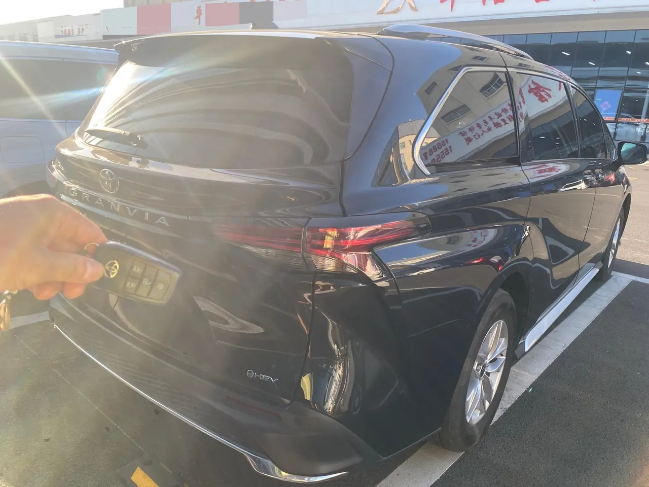 Toyota 2024 Grevia HYBRID 2.5 Stepless Deluxe Edition Automatic Transmission 6