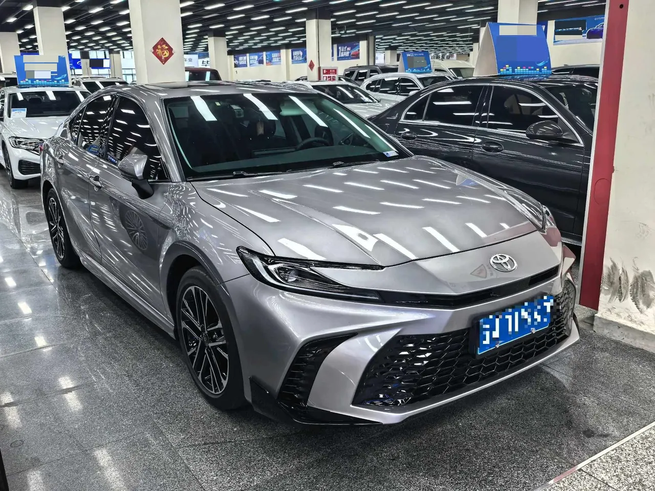 Toyota 2026 Camry Double Engine 2.0HSE Stepless Sports Lite Edition Automatic Gear 2