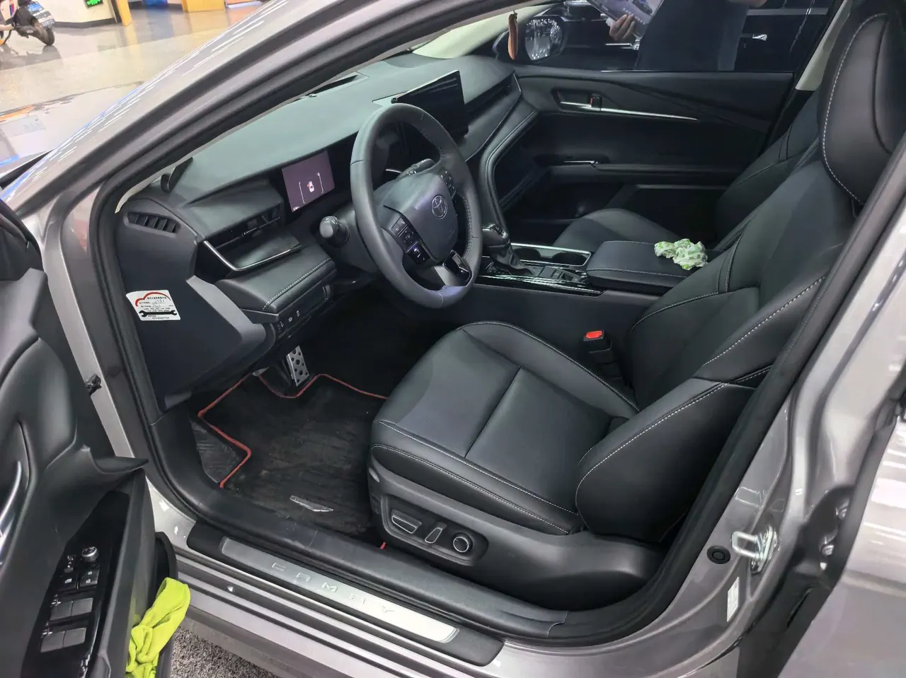 Toyota 2026 Camry Double Engine 2.0HSE Stepless Sports Lite Edition Automatic Gear 5