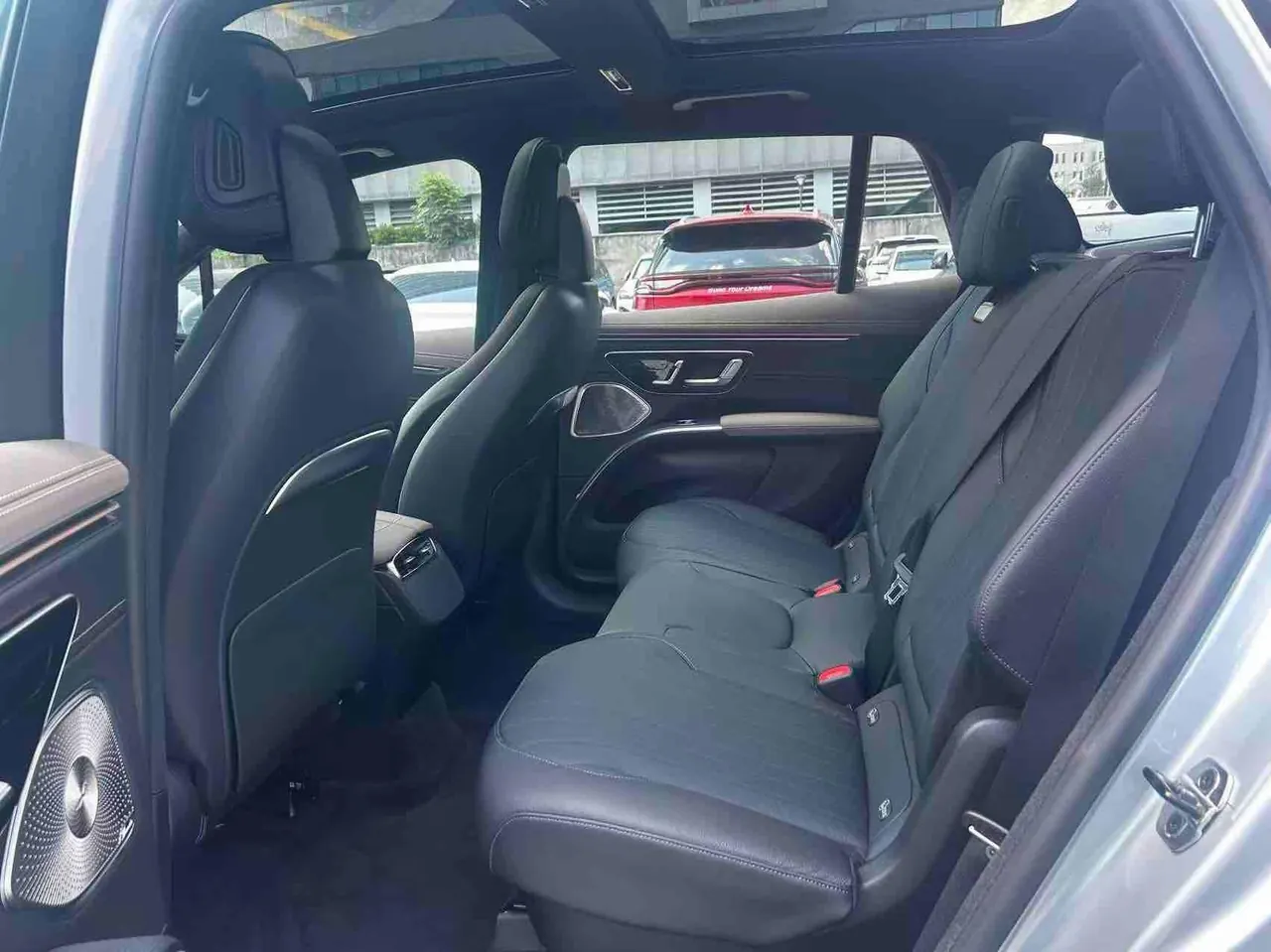 Mercedes Benz EQS SUV (Imported) 2023 EQS SUV 450 Automatic 14