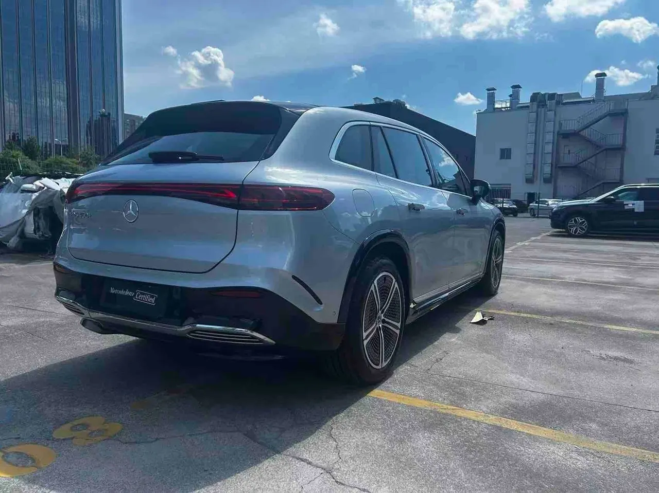 Mercedes Benz EQS SUV (Imported) 2023 EQS SUV 450 Automatic 5