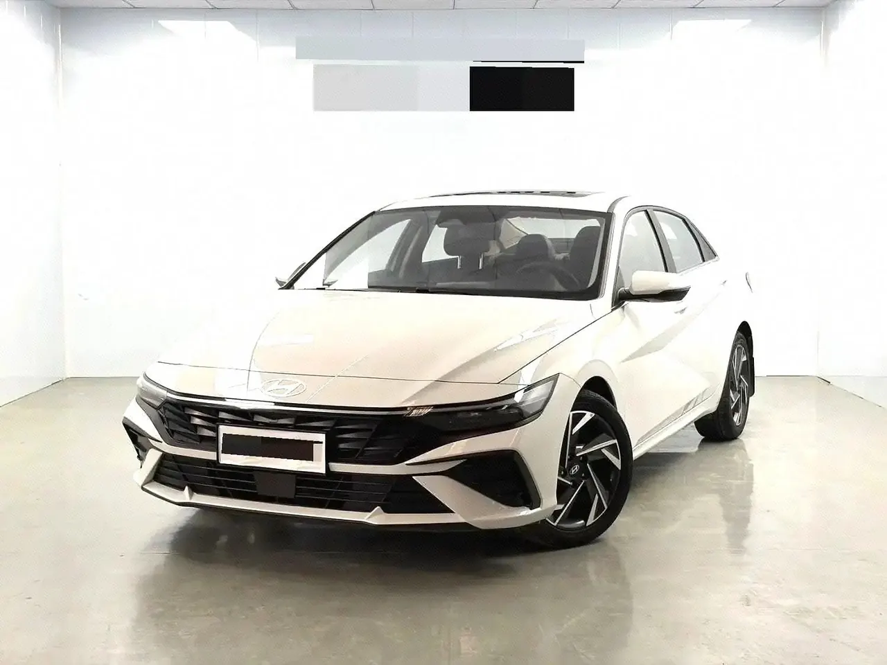 Open image lightbox: Hyundai 2023 Elantra -3-compartment 1.5 stepless LUX premium automatic gear