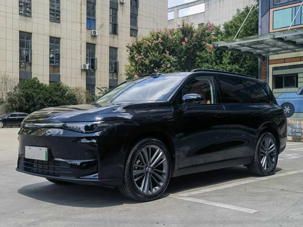 Open image lightbox: Leapmotor 2026 C 16 280 Laser Radar Zhizun Edition 6-seat Automatic Gear