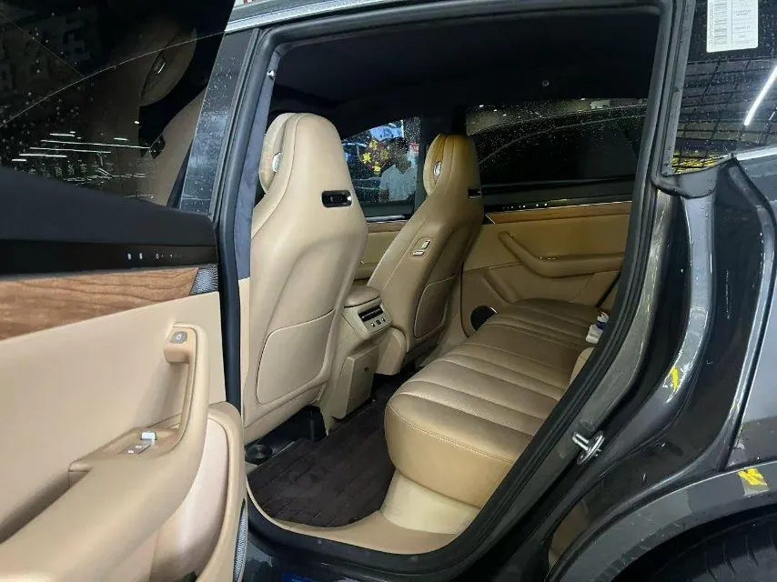 Intellectual 2024 R 7 802km Max Automatic Gear 5