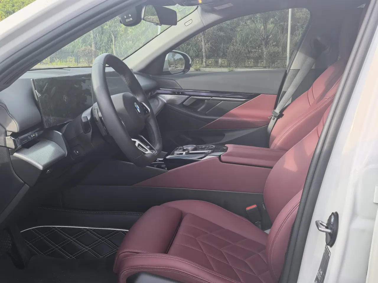 BMW 5 Series (Imported) 2024 525i 48V 2.0T M Sports Suit Automatic Gear 8