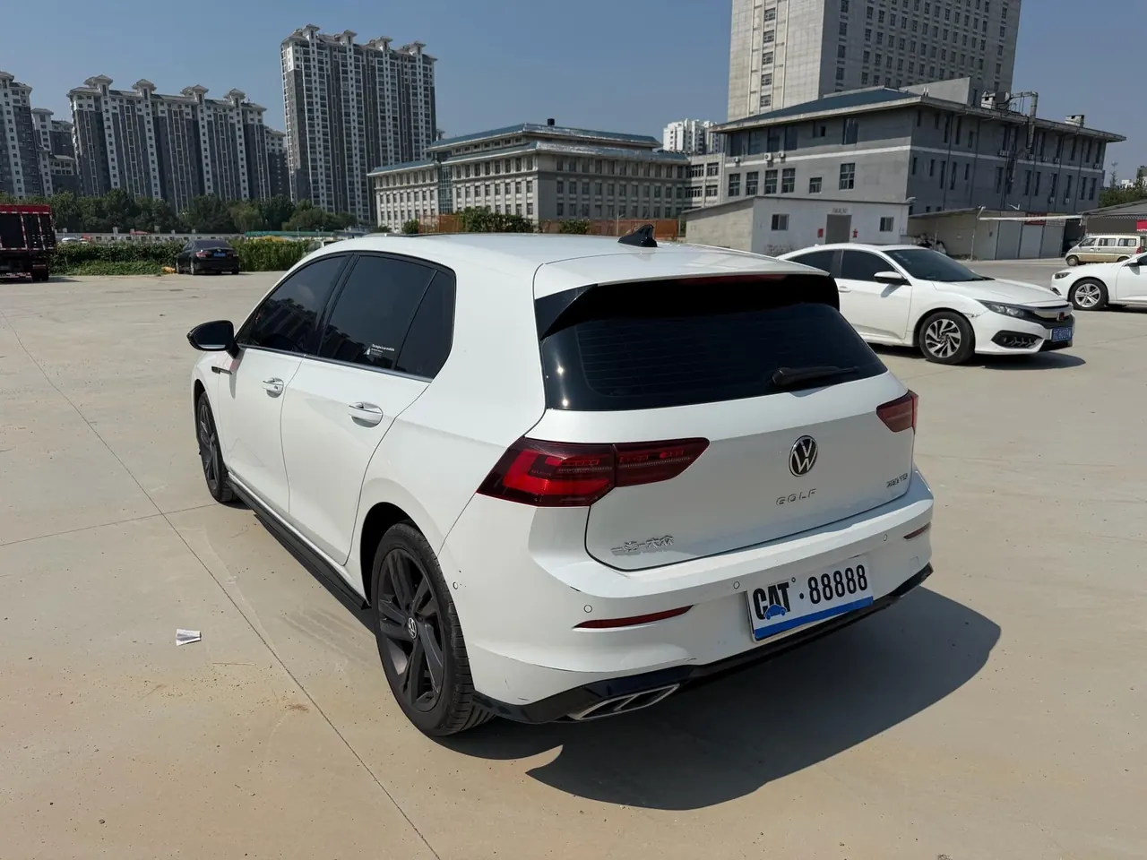 Volkswagen 2023 Golf 8 R-Line 1.4TSI 280TSI Automatic 4