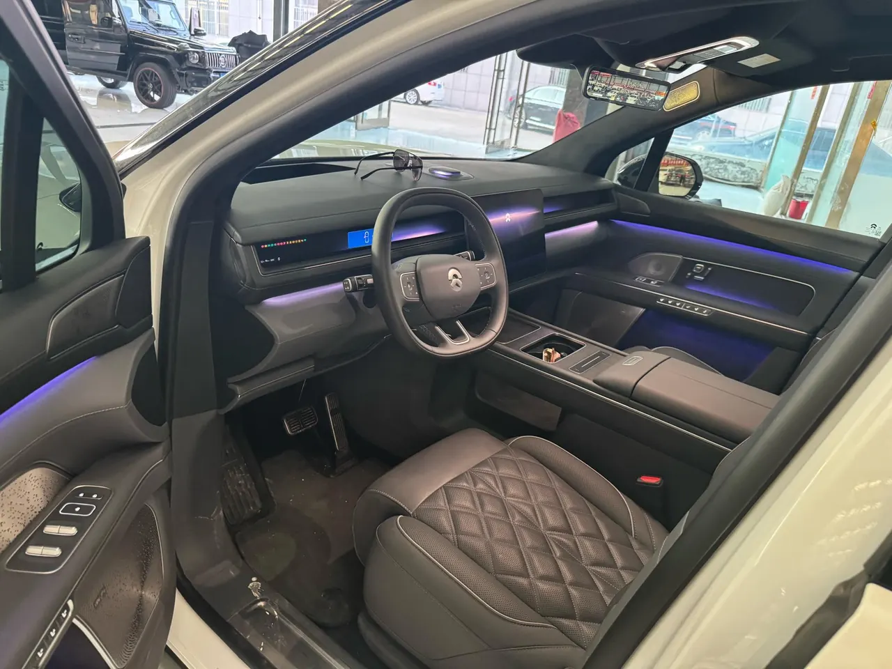 NIO 2026 ES8 6-seat executive deluxe automatic gear 2