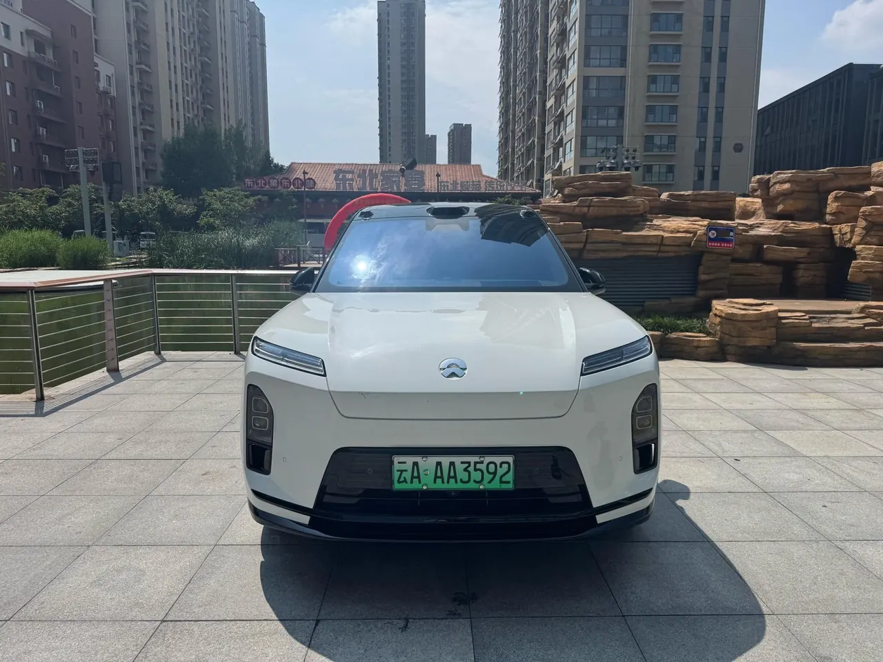 NIO 2026 ES8 6-seat executive deluxe automatic gear 8