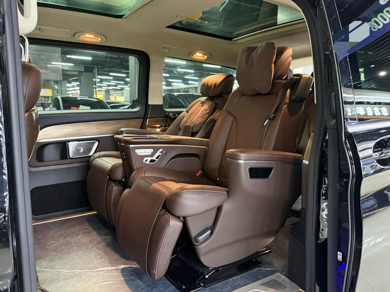 Mercedes Benz V 2022V 260 L 2.0T Premium Edition Automatic Gear 7