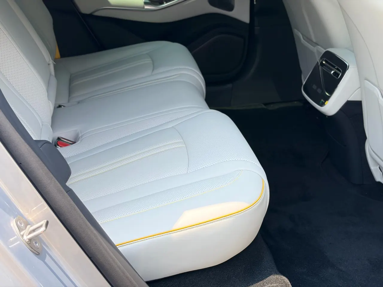 Denza 2026 Denza Z9GT Flashback Flagship Automatic Transmission 14