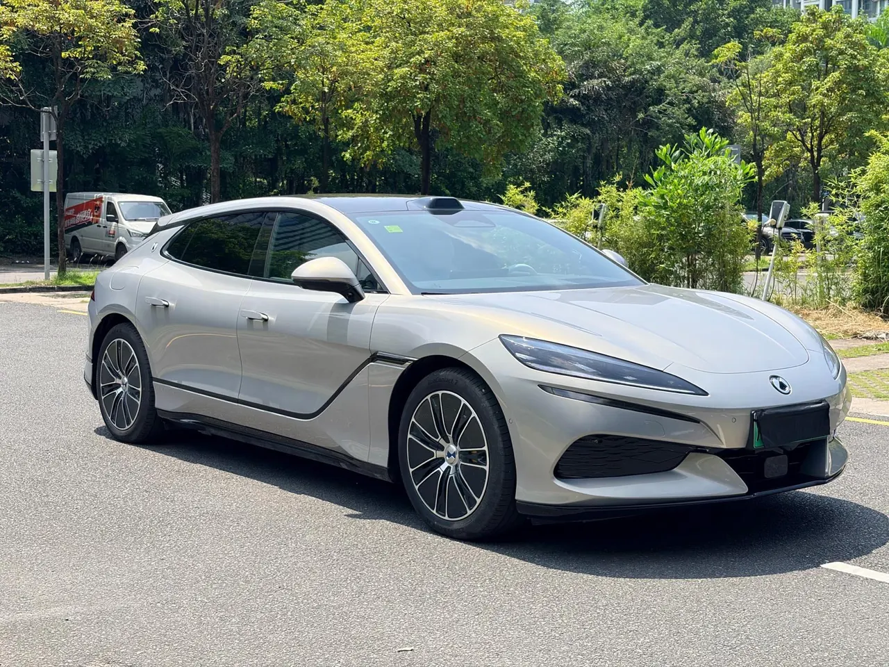 Denza 2026 Denza Z9GT Flashback Flagship Automatic Transmission 3