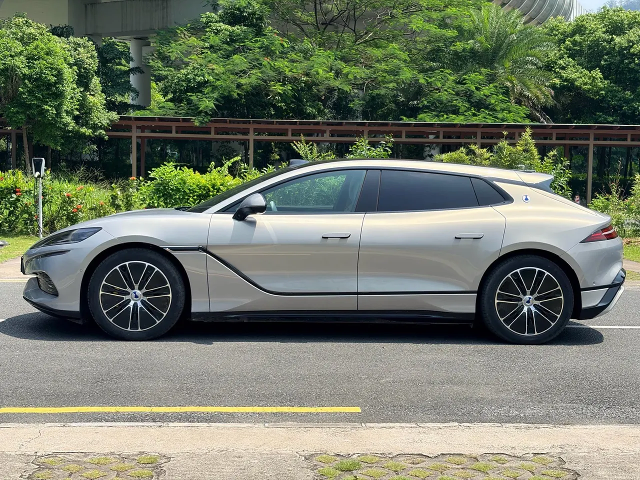 Denza 2026 Denza Z9GT Flashback Flagship Automatic Transmission 7
