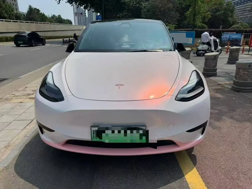 Tesla 2022 Model Y rear-wheel drive version automatic transmission 2