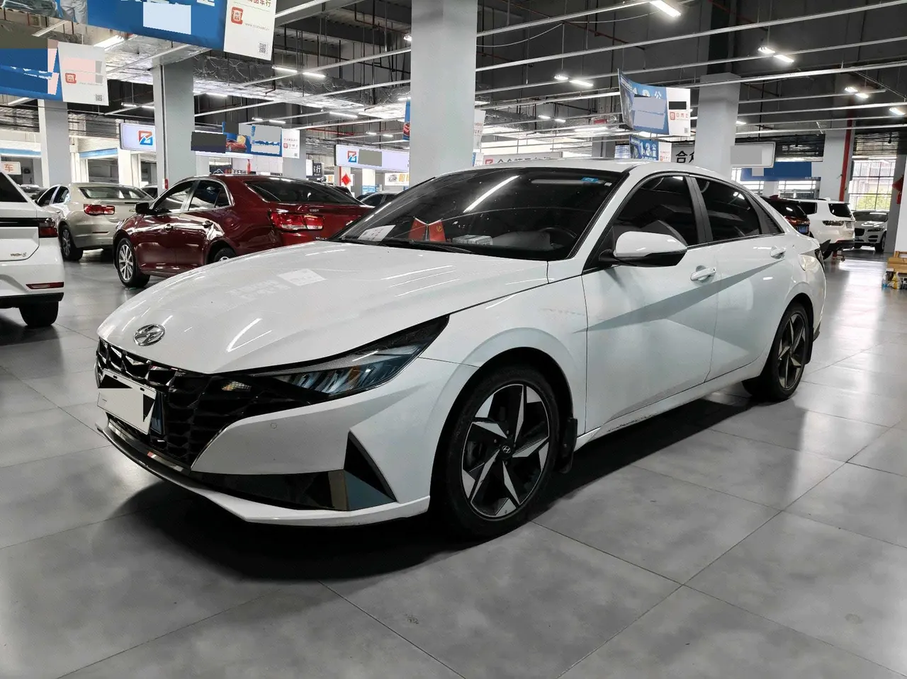 Open image lightbox: Hyundai 2022 Elantra-sedan 1.5 stepless GLX elite automatic gear
