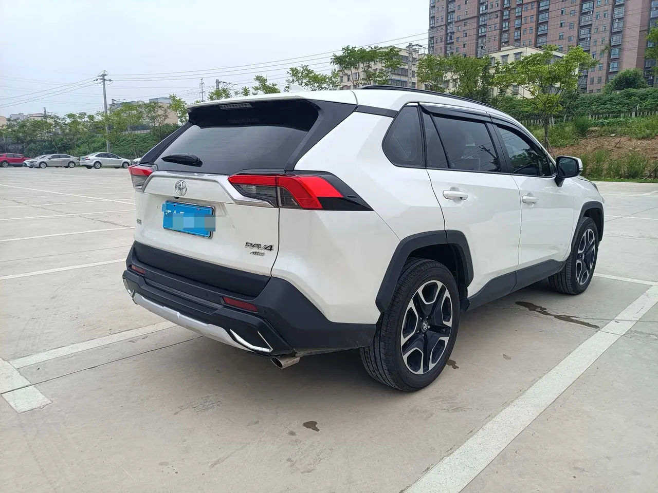 Toyota 2020 RAV4 RongFang 2.0 Stepless Four-wheel Drive Premium Edition Automatic Gear 4