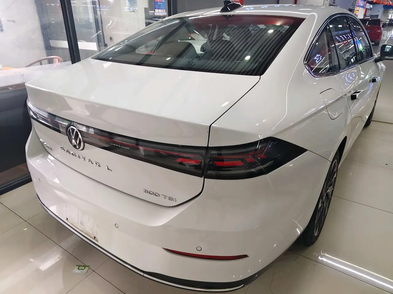 Volkswagen 2026 Sagittarius L 1.5TSI 300TSI Luxury Automatic 7