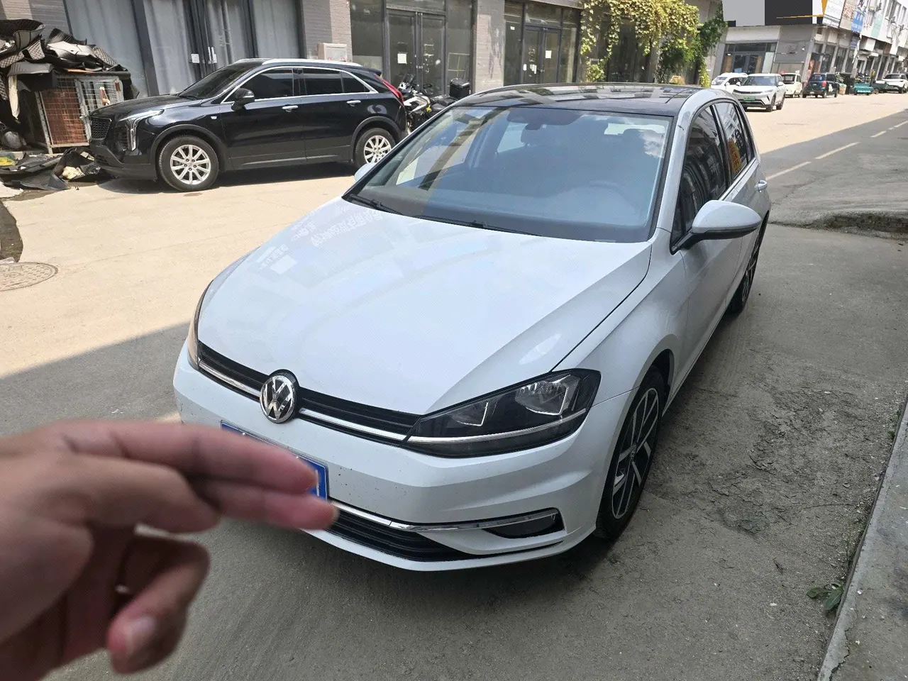Open image lightbox: Volkswagen 2020 Golf 7 1.4TSI 280TSI Beloved Edition Comfortable Automatic