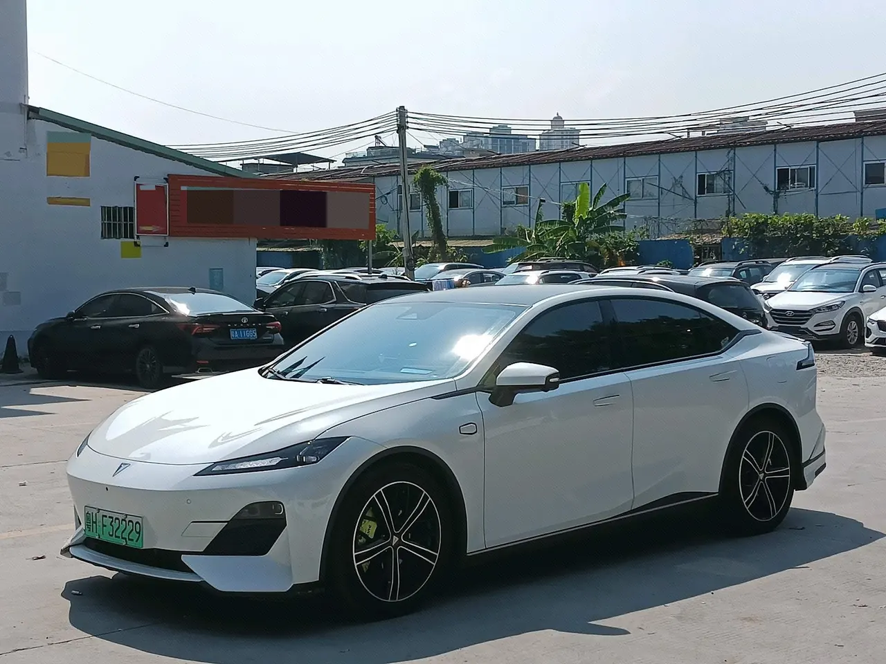 Open image lightbox: ChangAn Deepal 2022 SL03 1.5 1200 Range-extended Automatic Gear