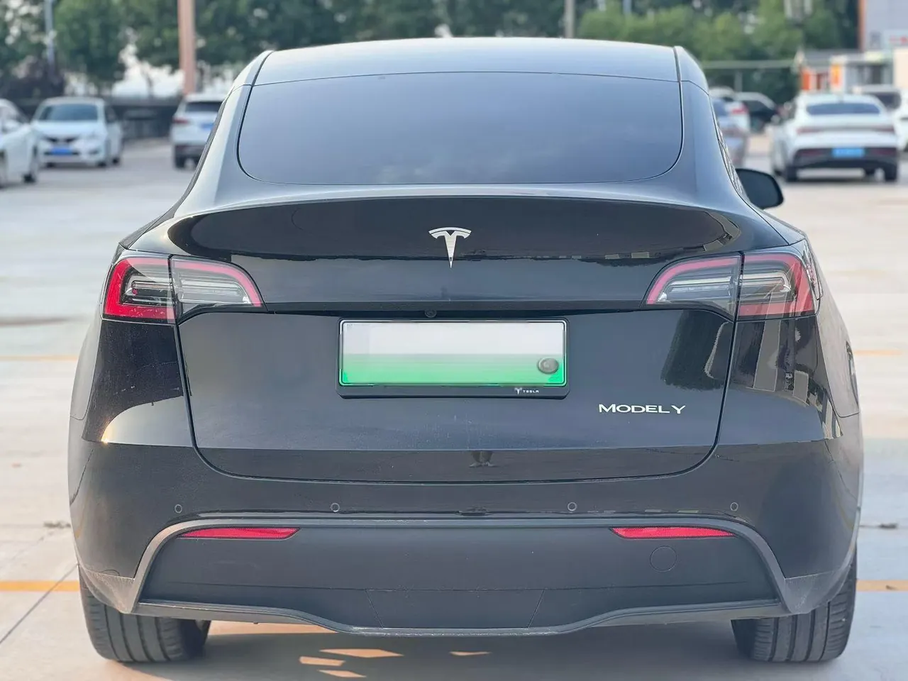Tesla 2022 Model Y rear-wheel drive version (facelift) automatic gear 4