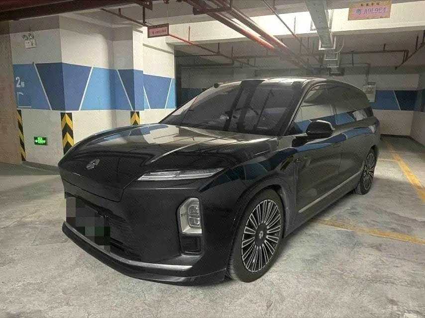Open image lightbox: NIO 2026 ES8 6-seat executive deluxe automatic gear