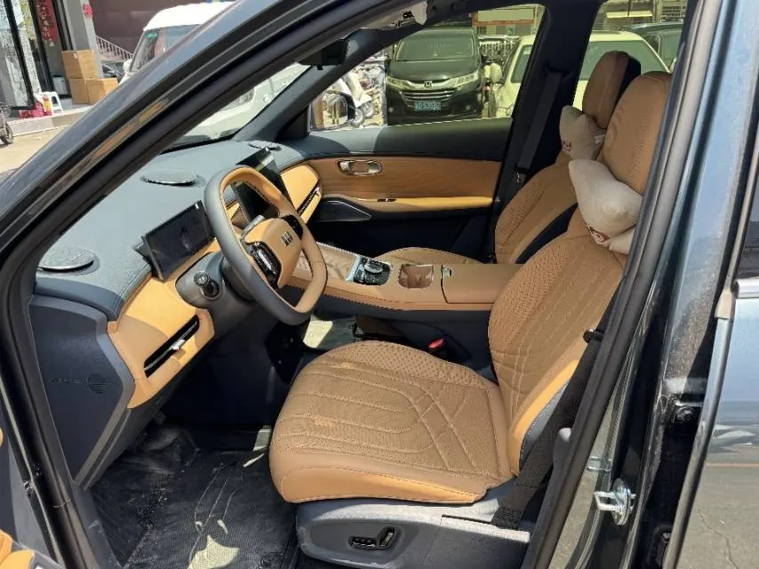 Geely Galaxy 2026 Starship 7 EM-i 1.5 130km Sailing Edition Automatic Gear 2