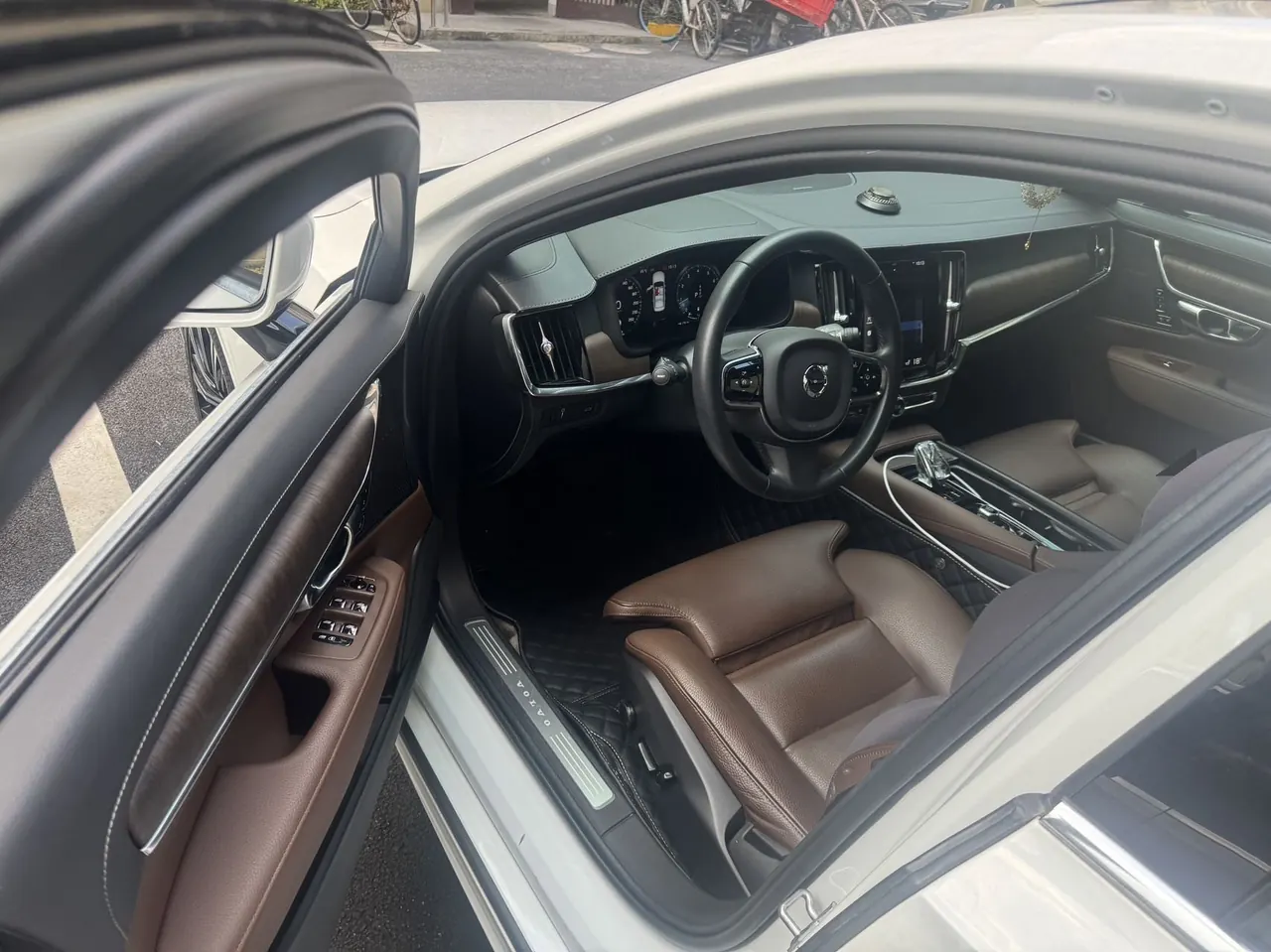 Volvo 2021 S90 48V 2.0T B5 Zhiyuan Deluxe Edition Automatic Gear 5
