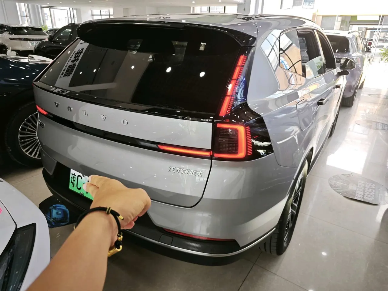 Volvo 2026 XC70 1.5T Two-Drive Long Endurance Core Automatic Gear 3