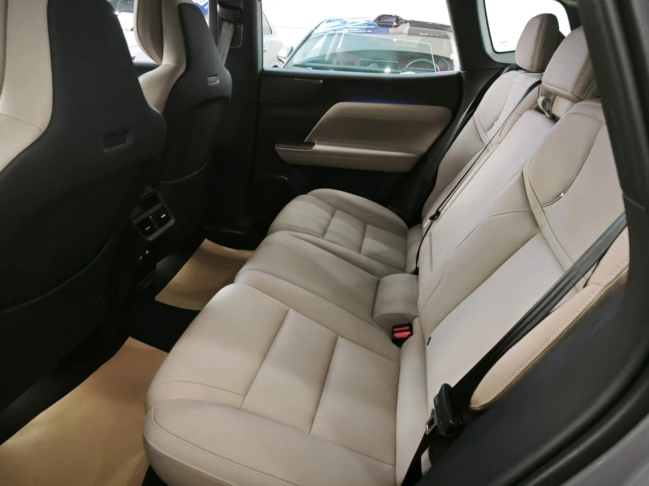 Volvo 2026 XC70 1.5T Two-Drive Long Endurance Core Automatic Gear 6