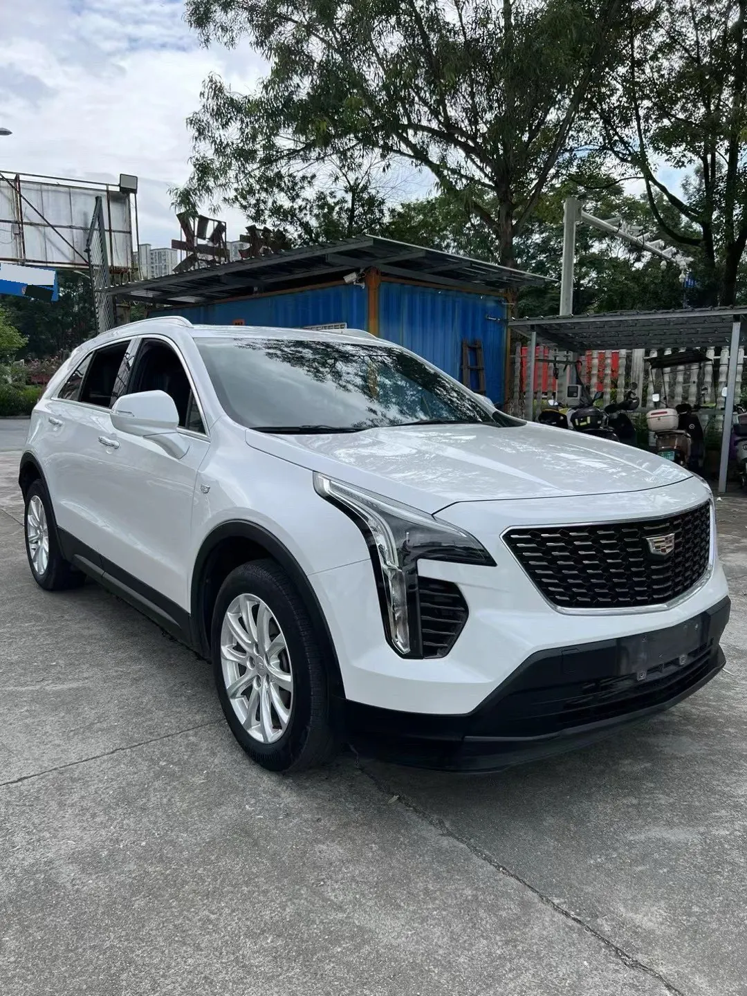 Cadillac 2021 XT4 2.0T 28T Two-Drive Leading Automatic Gear 3