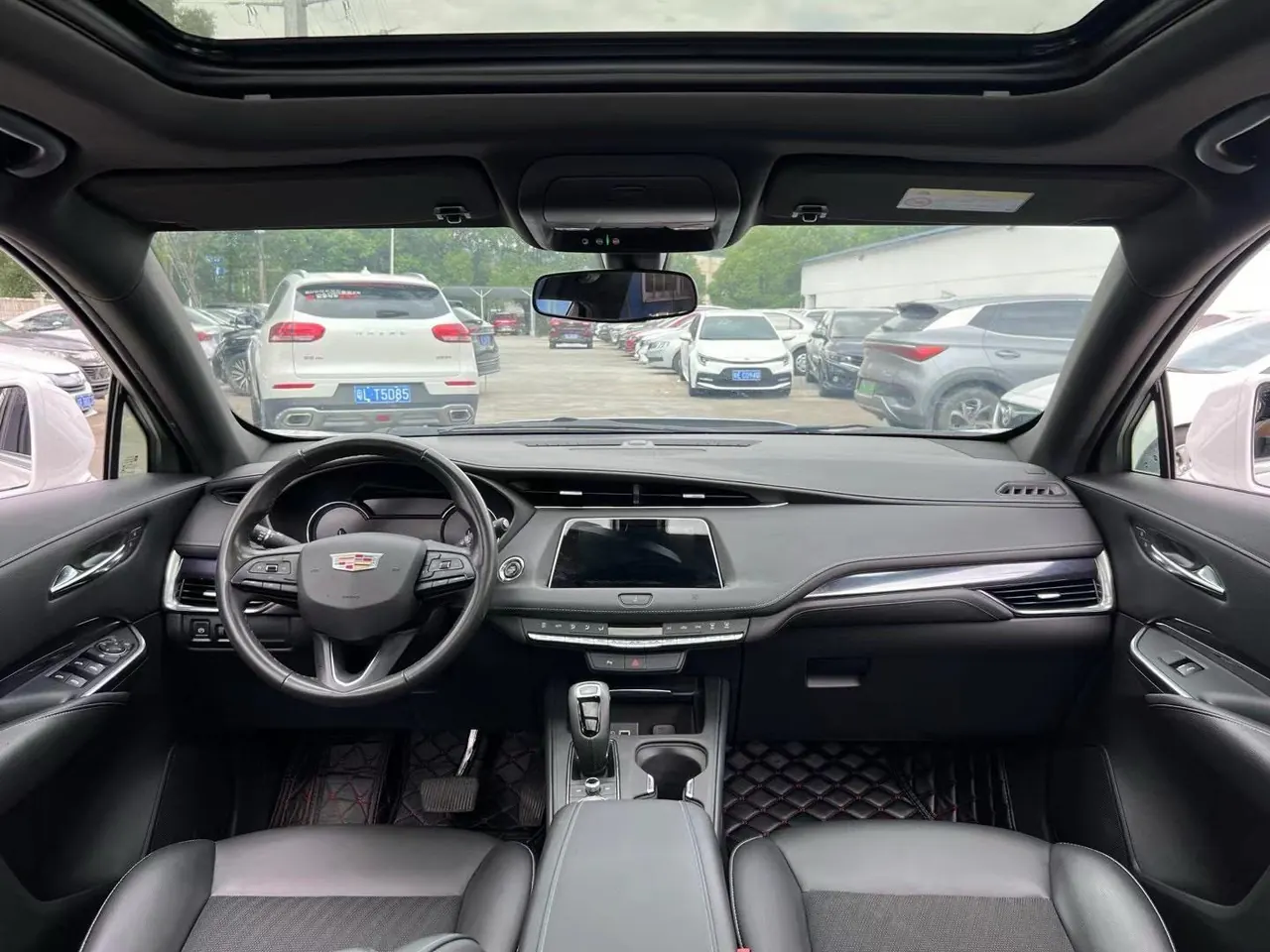 Cadillac 2021 XT4 2.0T 28T Two-Drive Leading Automatic Gear 5