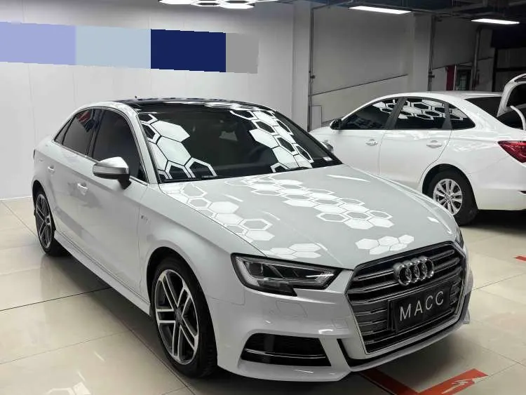 Open image lightbox: Audi 2020 A3 Limousine 1.4TFSI 35TFSI sports automatic