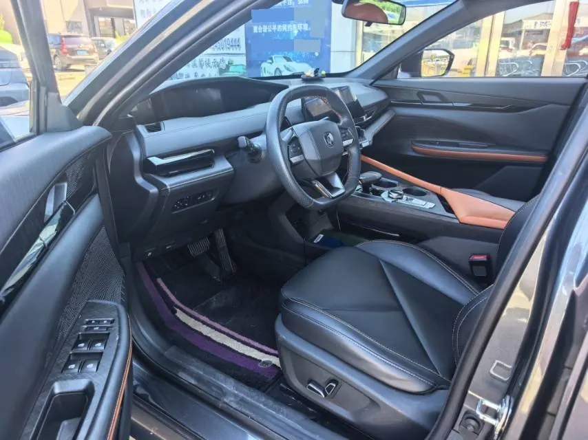 ChangAn 2022 UNI-V 1.5T Sports Edition Automatic 7