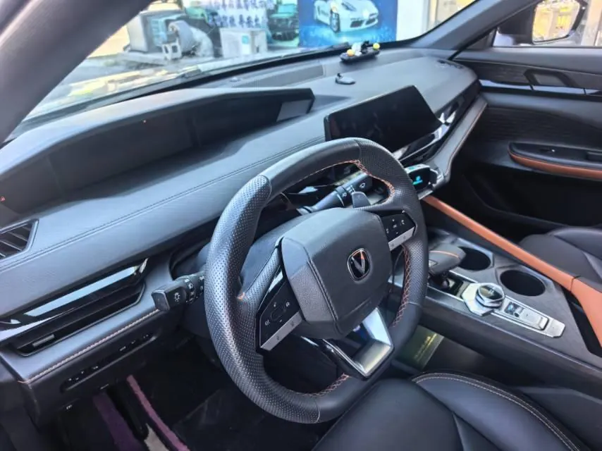 ChangAn 2022 UNI-V 1.5T Sports Edition Automatic 8