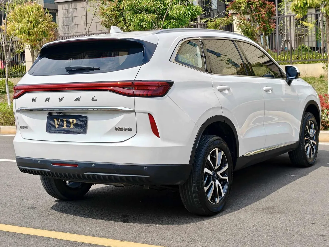 Haval 2022 H6 1.5T Two-Drive Supreme Automatic Gear 9