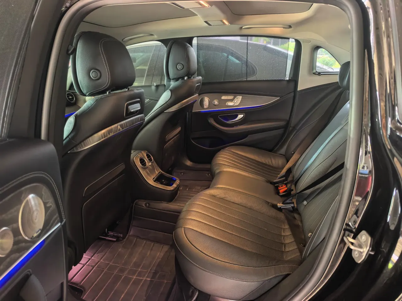 Mercedes Benz E Class 2021 E 300 L 2.0T Luxury Automatic Gear 3